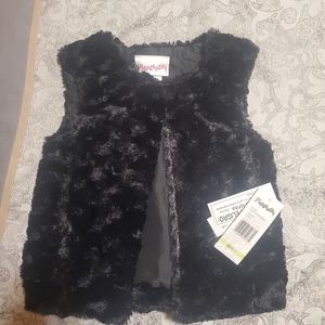 NWT Flapdoodles girls 4 fur vest